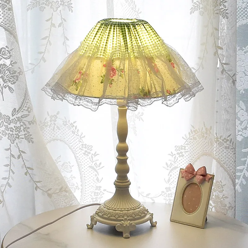 Franse pastorale tafellamp, sl - Solar Lamp recensie en prijs